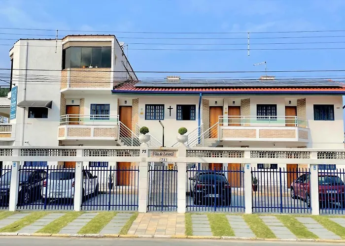 Vila Lorenzi & Apartamentos Ubatuba